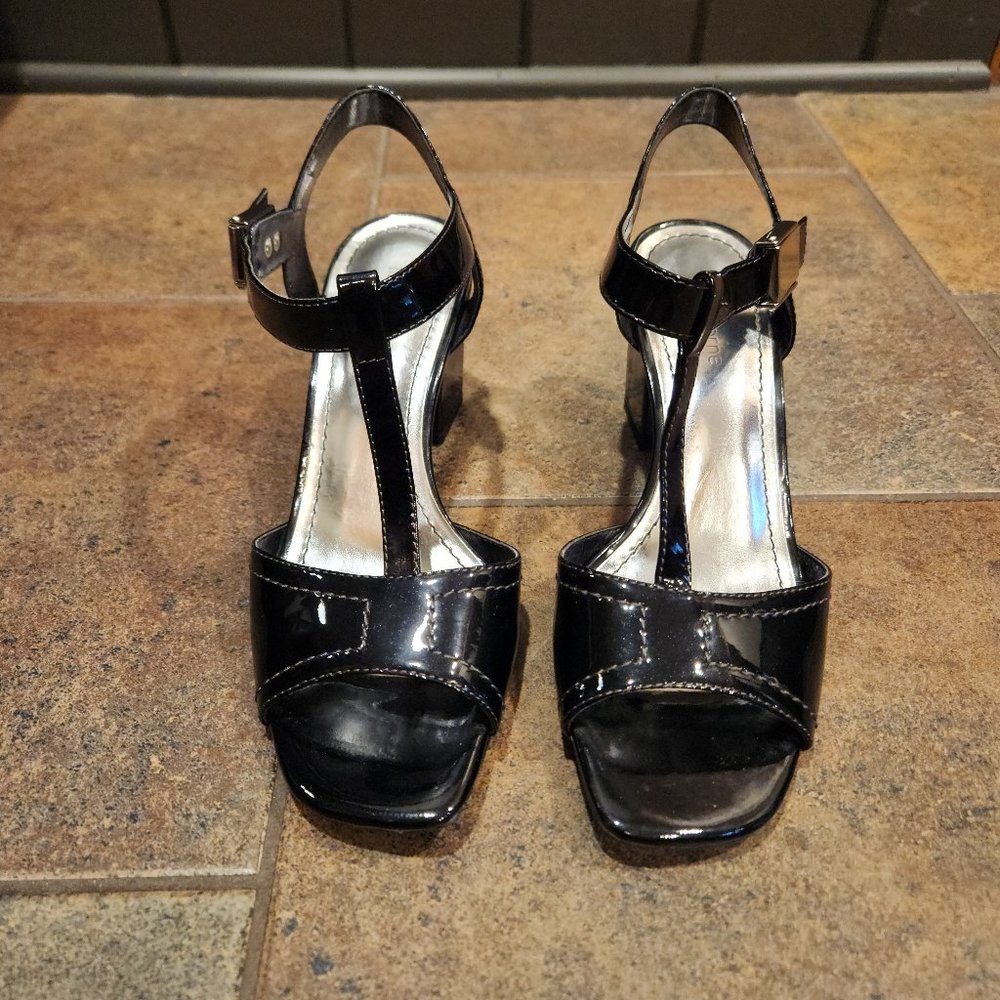 Liz Claiborne dress shoes Size 7M